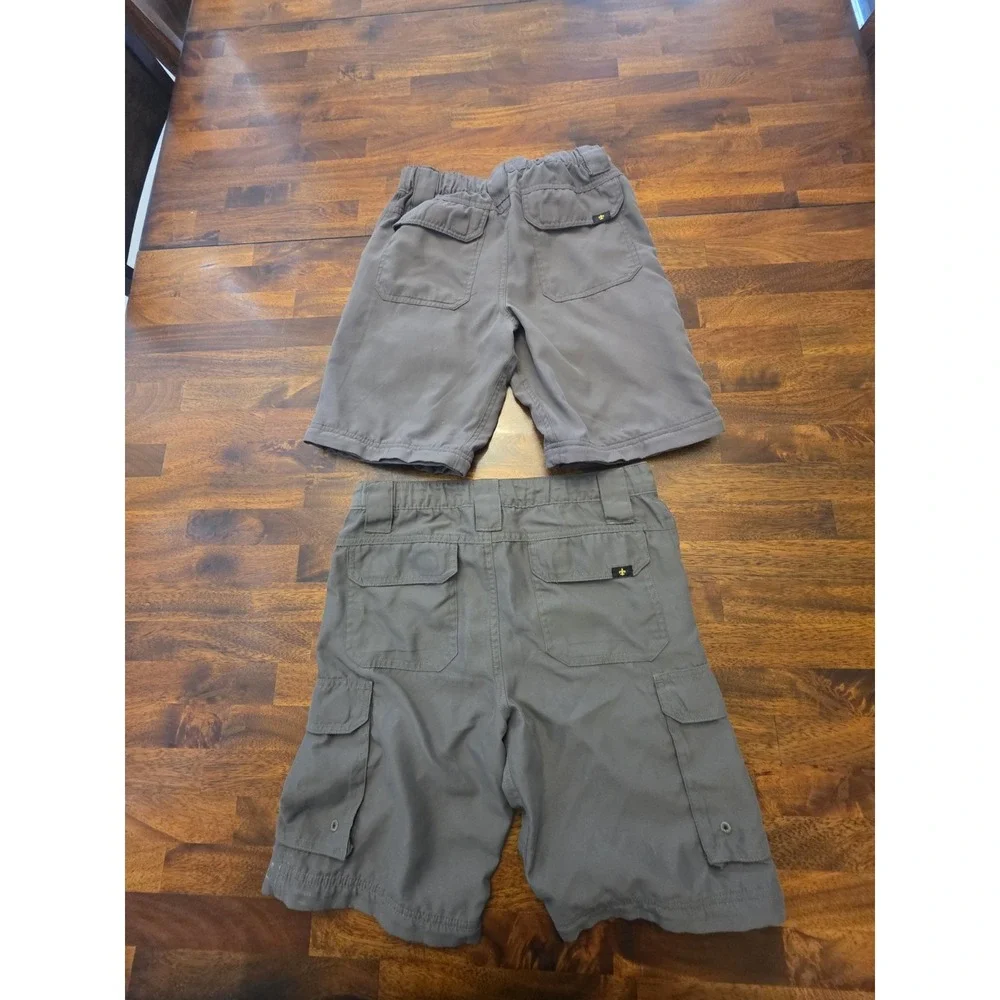 '2' Boy Scouts of America Shorts Size Youth Medium Green.       sku 90